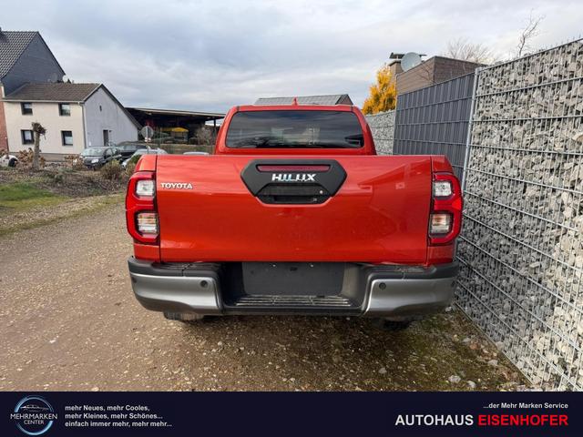 Toyota Hilux Extra Cab 2.8 D-4D AT 4WD Invincible Orange 