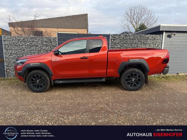 Toyota Hilux Extra Cab 2.8 D-4D AT 4WD Invincible Orange 