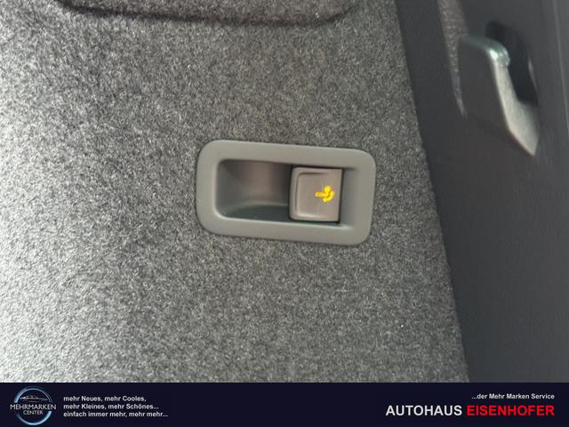 Neue Skoda Karoq Sportline top Austastung 