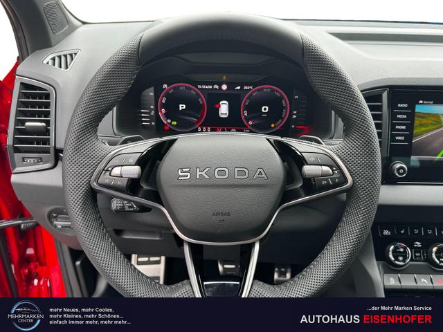 Neue Skoda Karoq Sportline top Austastung 