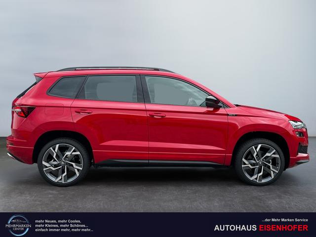 Neue Skoda Karoq Sportline top Austastung 