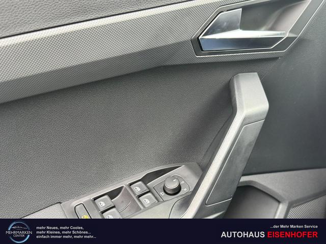 Seat Arona g&uuml;nstig kaufen, Innenraum, Multimedia Bilder 