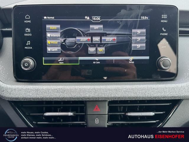 Skoda Scala 1,0 TSI DSG Selection 2Zonenklima 2x Einparkhilfe Kamera LED el.Heckklappe beheitzte Frontscheibe 5J Garantie 