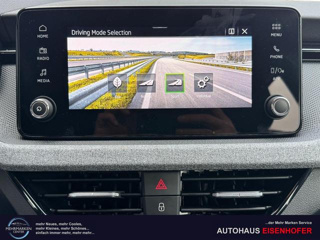 Skoda Scala 1,0 TSI DSG Selection 2Zonenklima 2x Einparkhilfe Kamera LED el.Heckklappe beheitzte Frontscheibe 5J Garantie 