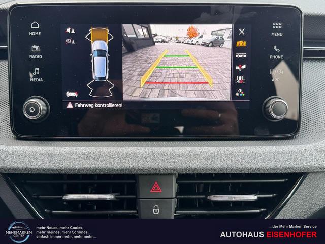 Skoda Scala 1,0 TSI DSG Selection 2Zonenklima 2x Einparkhilfe Kamera LED el.Heckklappe beheitzte Frontscheibe 5J Garantie 