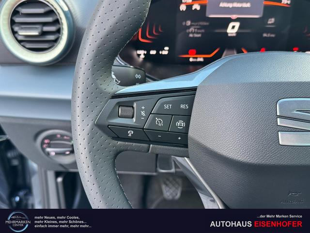 Seat Arona Style 1,0 TSI MO26 2ZoKlima ACC Kamera Sitzheizung Einparkhilfe Apple Car Play 5J Garantie 