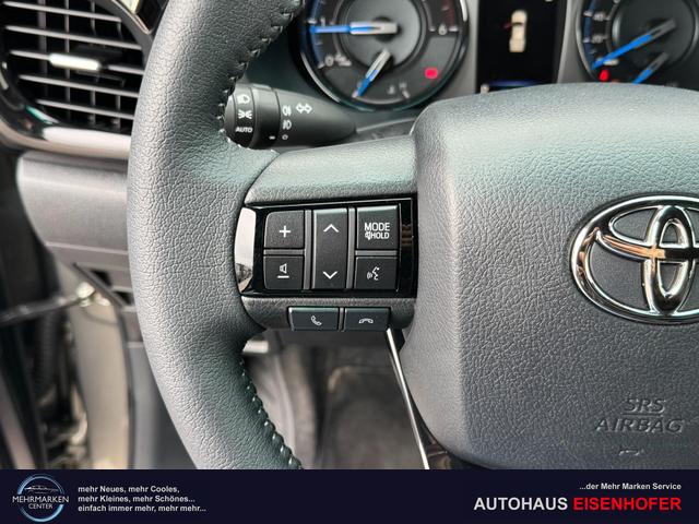 Reimport Toyota Hilux INVINCIBLE Double Cab 2.8 D-4D 4x4 kaufen