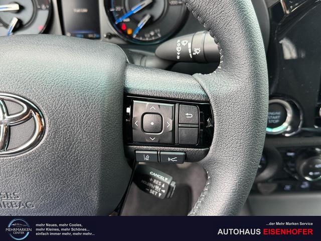 Reimport Toyota Hilux INVINCIBLE Double Cab 2.8 D-4D 4x4 kaufen