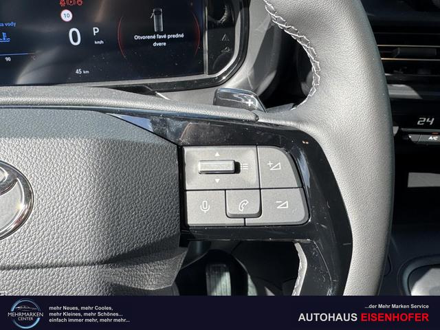 Toyota Proace City Verso 1,5 D-4D Family Automatik L2 7 Sitzer 2ZoKlima Einparkhilfe Apple Kamera 17 Zoll AluTempomat DAB 10 Display 