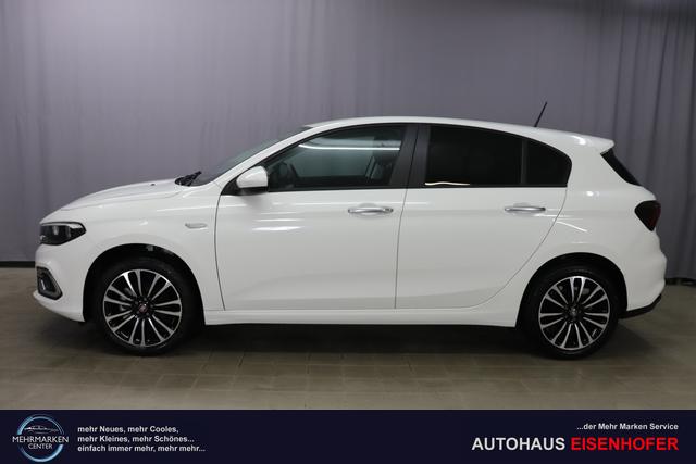 Tipo 5-Türer MY22 TIPO 5-Türer City Life 1.0 74kW (100PS)249 - Gelato Weiß 645 - Stoff Schwarz "316 Rückfahrkamera mit dynamischen Führungslinien 3A4 Sicherheits-Plus-Paket 3A5 Convenience Plus-Paket 3B4 Style-Paket 452 Sitzheizung vorn ja laut RE 21.10 fb 7QC Uconnect™ NAV Navigationssystem und digitalem Audioempfang DAB+"