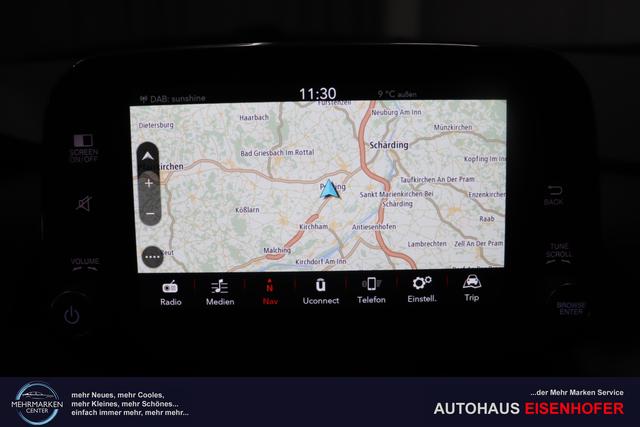 Tipo 5-Türer MY22 TIPO 5-Türer City Life 1.0 74kW (100PS)695 - Colosseo Grau 645 - Stoff Schwarz "316 Rückfahrkamera mit dynamischen Führungslinien 3A4 Sicherheits-Plus-Paket 3A5 Convenience Plus-Paket 3B4 Style-Paket 452 Sitzheizung vorn 5DR Colosseo Grau ja laut RE 21.10 fb 7QC Uconnect™ NAV Navigationssystem und digitalem Audioempfang DAB+"