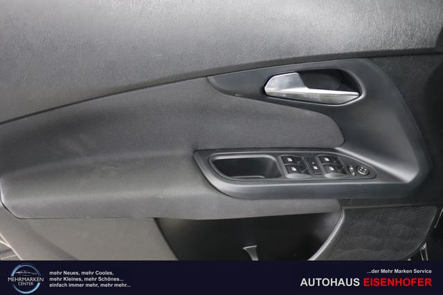 Tipo 5-Türer MY22 TIPO 5-Türer City Life Hybrid 1.5 GSE 96kW (130PS) DCT718 - Cinema Schwarz 645 - Stoff Schwarz "316 Rückfahrkamera mit dynamischen Führungslinien 3A4 Sicherheits-Plus-Paket 3A5 Convenience Plus-Paket 3B4 Style-Paket 452 Sitzheizung vorn 5CD Cinema Schwarz 7QC Uconnect™ NAV Navigationssystem und digitalem Audioempfang DAB+"