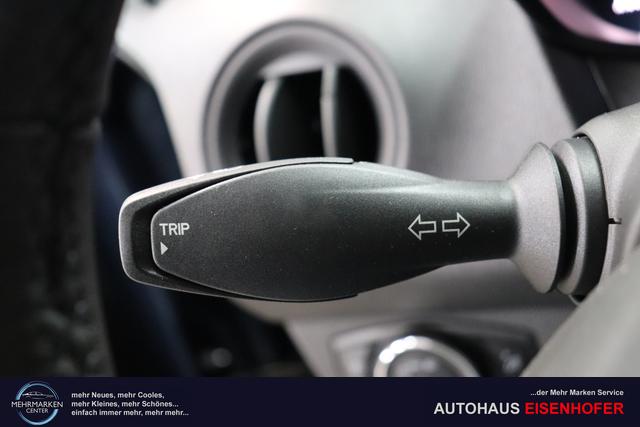 Ford Transit Courier Trend 1.5 TDCi 100PS DieselChrome Blau Metallic Stoff Anthrazit Klimaautomatik