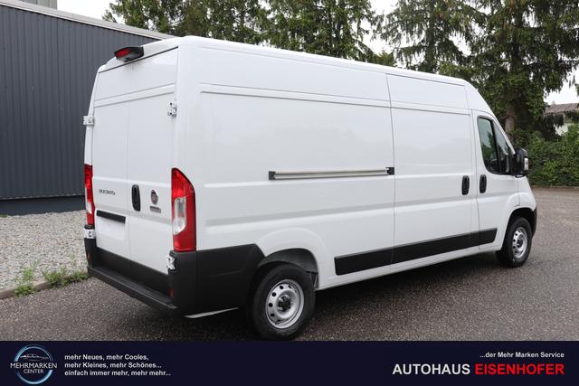 Fiat Ducato Easy Pro L4H2 verblecht 140 HDI MT Euro 6d-ISC-FCM Ducato Wei&szlig; (549) Darko Red Black (196) "144 Allwetterreifen 619 Heckfl&uuml;gelt&uuml;ren mit 260&deg; &Ouml;ffnung 6HQ Aufkleber Notrufnummern 853 Bedienungsanleitung Deutsch AGY Paket ""Techno Plus Visibility"" LHA LED-Beleuchtung im Laderaum"