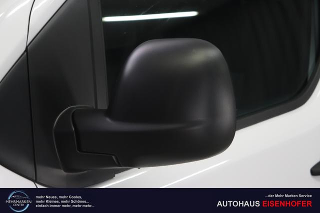 Scudo Scudo Kastenwagen L3 2.0 145 MT6 Kastenwagen549 - WEISS 969 - Standard Sitze "2QC Multifunktionale Beifahrersitzbank ""Eat and Work"" 3OM verstärktes LED Licht im Laderaum 7ET Komforttrennwand Verglast Mit Kleiderhaken A04 Paket ""Assist"" A06 Paket ""Worksite"" CKD Holzboden Laderaum 9mm Mit Antirutschbeschichtung, Inkl. Sei"