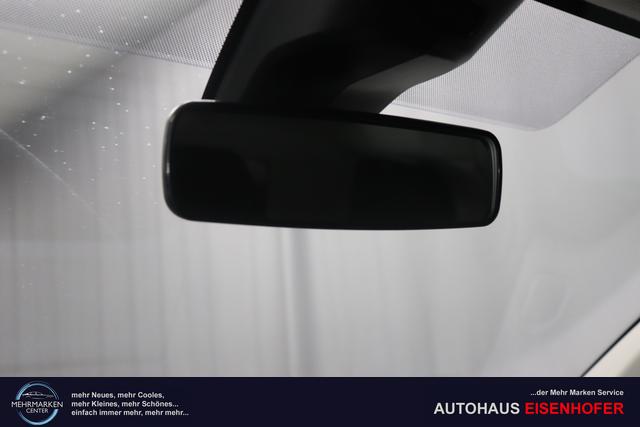 Scudo Scudo Kastenwagen L3 2.0 145 MT6 Kastenwagen549 - WEISS 969 - Standard Sitze "2QC Multifunktionale Beifahrersitzbank ""Eat and Work"" 3OM verstärktes LED Licht im Laderaum 7ET Komforttrennwand Verglast Mit Kleiderhaken A04 Paket ""Assist"" A06 Paket ""Worksite"" CKD Holzboden Laderaum 9mm Mit Antirutschbeschichtung, Inkl. Sei"