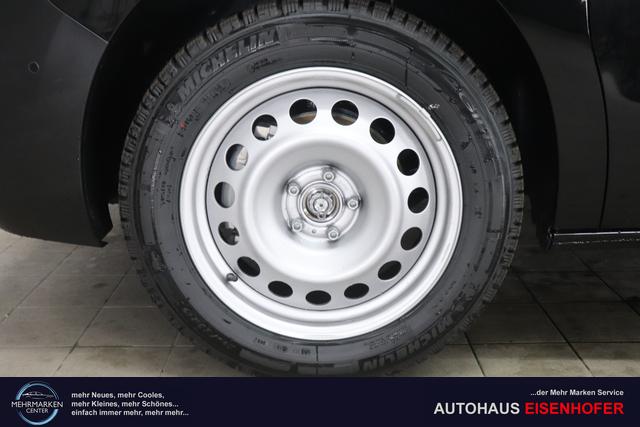 Scudo Scudo Kastenwagen L3 2.0 145 MT6 Kastenwagen632 - Schwarz 969 - Standard Sitze "2QC Multifunktionale Beifahrersitzbank ""Eat and Work"" 3OM verstärktes LED Licht im Laderaum 7ET Komforttrennwand Verglast Mit Kleiderhaken A04 Paket ""Assist"" A06 Paket ""Worksite"" CKD Holzboden Laderaum 9mm Mit Antirutschbeschichtung, Inkl. Sei 632 Schwarz"
