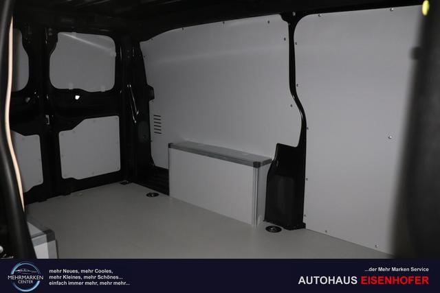 Scudo Scudo Kastenwagen L3 2.0 145 MT6 Kastenwagen632 - Schwarz 969 - Standard Sitze "2QC Multifunktionale Beifahrersitzbank ""Eat and Work"" 3OM verstärktes LED Licht im Laderaum 7ET Komforttrennwand Verglast Mit Kleiderhaken A04 Paket ""Assist"" A06 Paket ""Worksite"" CKD Holzboden Laderaum 9mm Mit Antirutschbeschichtung, Inkl. Sei 632 Schwarz"
