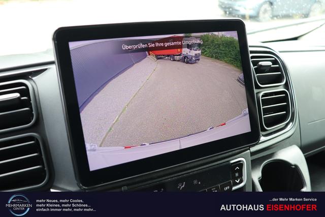 Ducato series 9 Maxi 35 L4H2 Kawa verblecht 180 MJT Euro-6D-Final AT Kastenwagen 549 - Ducato Weiß 076 - Sitzbezug Schwarz mit Ducato-Logo auf Kopfstütze "199 Stahltrennwand mit Fenster 2PP Paket Assist 316 Rückfahrkamera 4YR Dead Lock Zentralverriegelung und Diebstahlwarnanlage 502 Beifahrerairbag Für Beifahrerdoppelsitz 5M6, 5W3 Paket ""Techno NAV"" 5Z4 Paket ""Worksite Maxi Kastenwagen"" 619 Heckflügeltüren mit bis zu 260° Öffnung 640 Komfortfahrersitz: hydraulisch gefedert mit Mittelarmlehne 835 Ablagefach im Dach 878 Radvollblenden 8RS Sitzbezug Schwarz mit Ducato-Logo auf Kopfstütze"