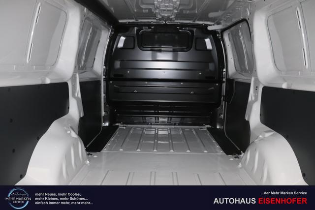Fiat Scudo L3 2.0 145PS MT 549 - WEISS 969 - Standard Sitze "980 vollwertiges Ersatzrad 9A1 Pack Visibility Schweibenwischer mit Regensensor Elektrische und beheizbare Außenspiegel, anklappbar Nebelscheinwerfer Serie: 516 Heckflügeltüren 450 Höhenverstellbarer Fahrersitz 056 Berganfahrhilfe 149 Trennwand ohne Fenster 025 Klimaanlage"