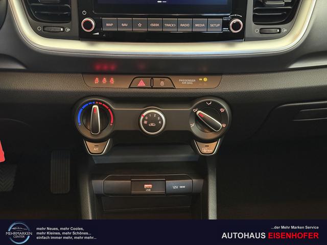 Kia Stonic Blau