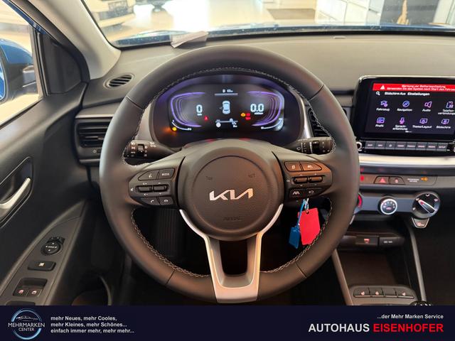 Kia Stonic Blau