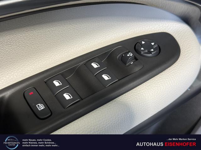 Fiat 600 La Prima Aqua Blau