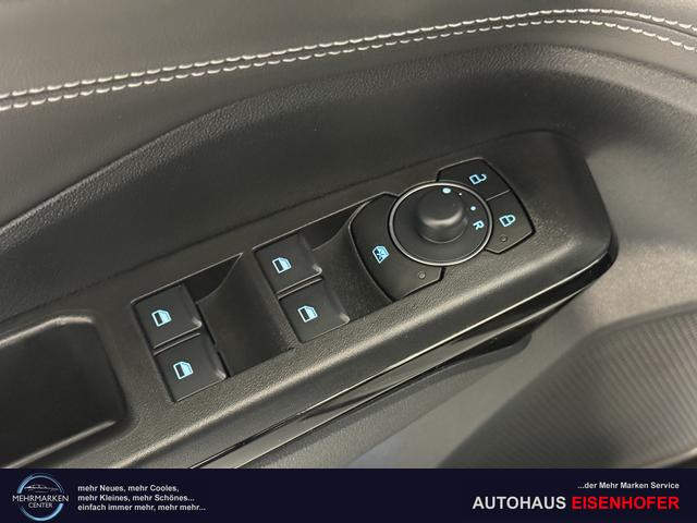 Ford Puma Titanium Solar Silber