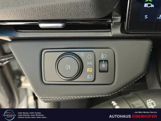 Ford Puma Titanium Solar Silber