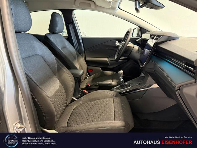 Ford Puma Titanium Solar Silber