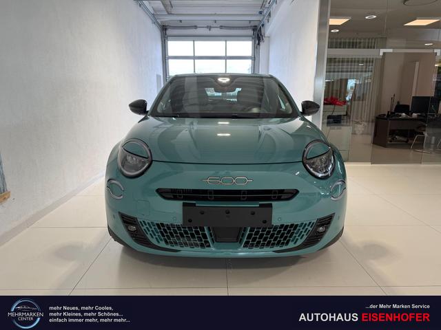 Fiat 600 Aqua Blau Vorlauf, Beispielbilder, ggf. teilweise mit Sonderausstattung