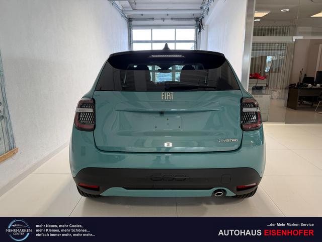 Fiat 600 Aqua Blau Vorlauf, Beispielbilder, ggf. teilweise mit Sonderausstattung