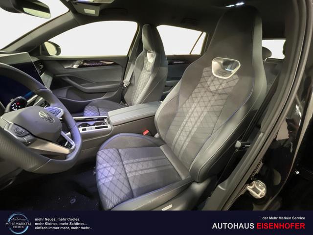 Volkswagen Passat Variant R-Line 2.0 TDI SCR 4Motion 193PS/142kW DSG7 2026 +AHK+360 Area View +Travel Assist und Trailer 