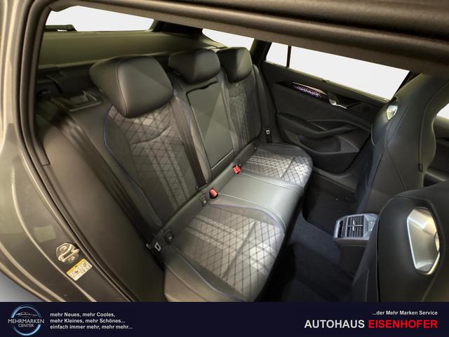 Volkswagen Passat Variant R-Line 2.0 TSI 4Motion 265PS/195kW DSG7 2026 +AHK+PANO+BLACK+360+TRAVEL ASSIST 