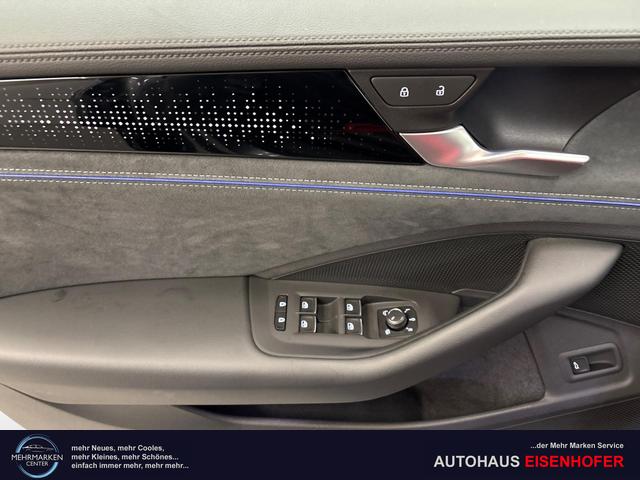 Volkswagen Passat Variant R-Line 2.0 TSI 4Motion 265PS/195kW DSG7 2026 +AHK+PANO+BLACK+360+TRAVEL ASSIST 