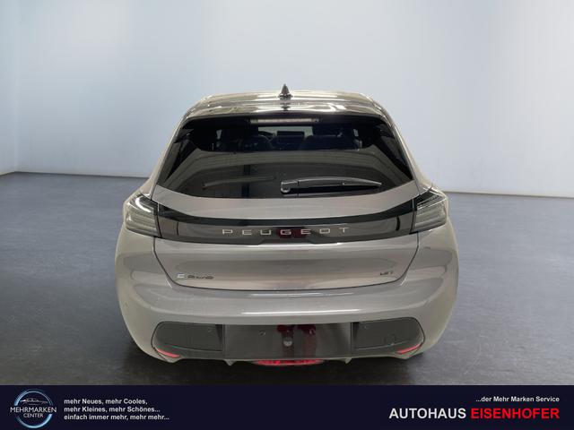 Peugeot e-208 54kWh 156PS/115kW GT Pack 2026, 421km WLTP | +17" ALU +Glasdach +RFK +Adaptiver Tempomat +P.Sensor V+H +EL. Fahrersitz +Massage +Apple CarPlay +W&auml;rmepumpe 