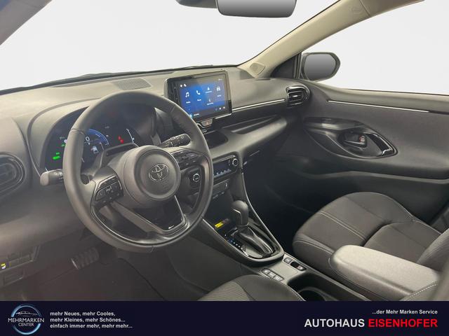 Toyota Yaris Active Plus Tech 1.5 VVT-i Hybrid 116PS/85kW CVT 2026 +17" ALU +RFK +Smart-Entry +LED +Get&ouml;nte Scheiben +Parksensor V+H 