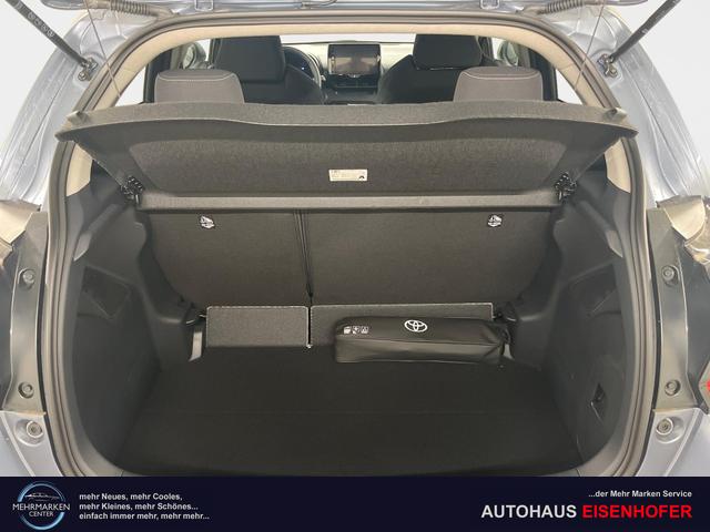 Toyota Yaris Active Plus Tech 1.5 VVT-i Hybrid 116PS/85kW CVT 2026 +17" ALU +RFK +Smart-Entry +LED +Get&ouml;nte Scheiben +Parksensor V+H 