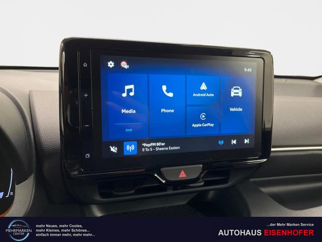 Toyota Yaris Active Plus Tech 1.5 VVT-i Hybrid 116PS/85kW CVT 2026 +17" ALU +RFK +Smart-Entry +LED +Get&ouml;nte Scheiben +Parksensor V+H 