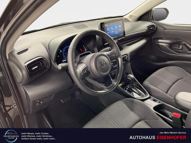 Toyota Yaris Active Plus Tech 1.5 VVT-i Hybrid 116PS/85kW CVT 2026 +17" ALU +RFK +Smart-Entry +LED +Get&ouml;nte Scheiben +Parksensor V+H 