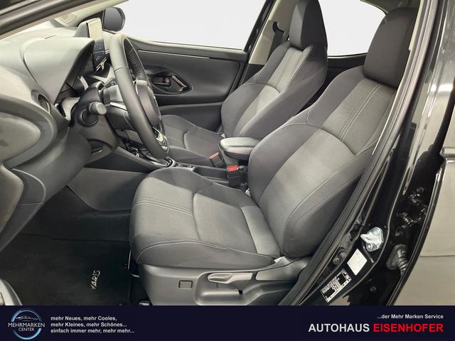 Toyota Yaris Active Plus Tech 1.5 VVT-i Hybrid 116PS/85kW CVT 2026 +17" ALU +RFK +Smart-Entry +LED +Get&ouml;nte Scheiben +Parksensor V+H 