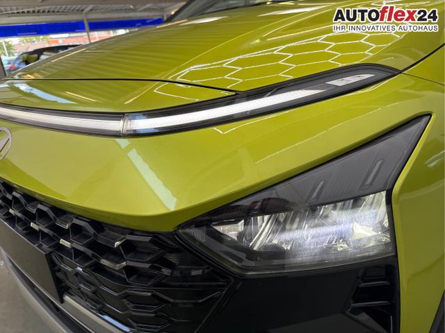 Hyundai / BAYON / Gr&uuml;n / / / NAVI SHZ RFK PDC KLIMAAUTOMATIK Licht/Regensensor