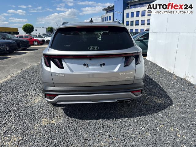 Hyundai / TUCSON / Silber / / / PANO SHZ v+h 18 ALU