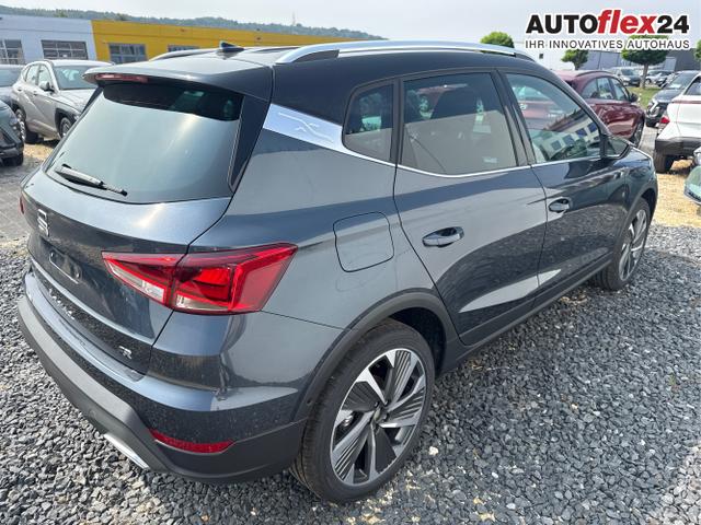Seat / Arona / Grau / / / NAVI SHZ VOLL LED RFK PDC v+h 18ALU 