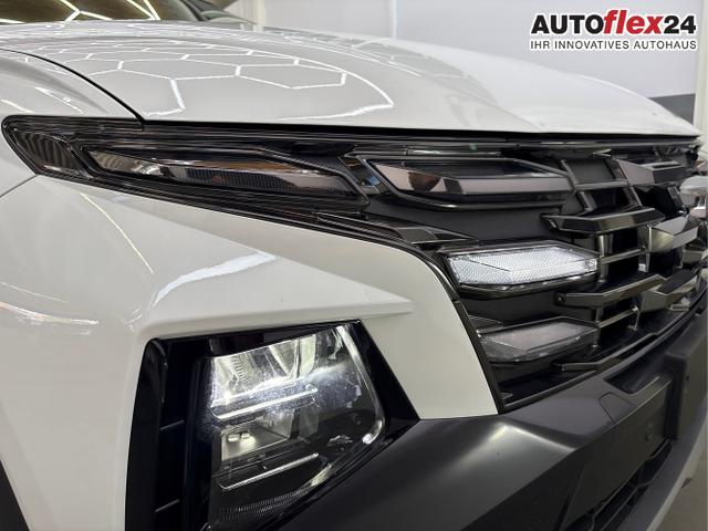 Hyundai / TUCSON / Wei&szlig; / / / PANO SHZ v+h 18 ALU