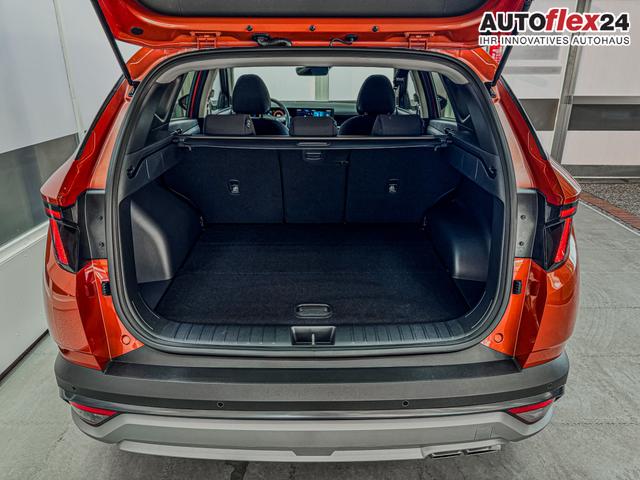 Hyundai TUCSON STYLE DCT ACC SHZ NAVI PDC RFK 
