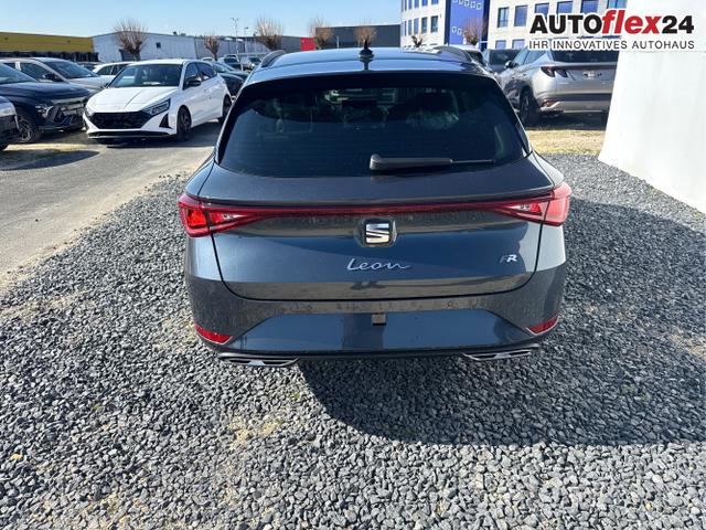 Seat / Leon / Grau / / / NAVI AHK MATRIX ACC SHZ