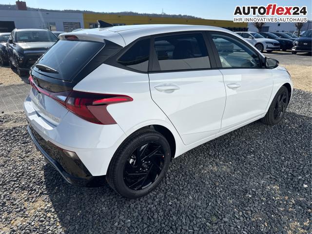 Hyundai / i20 / Wei&szlig; / / / BLACK PACK KLIMAAUTOMATIK NAVI WP