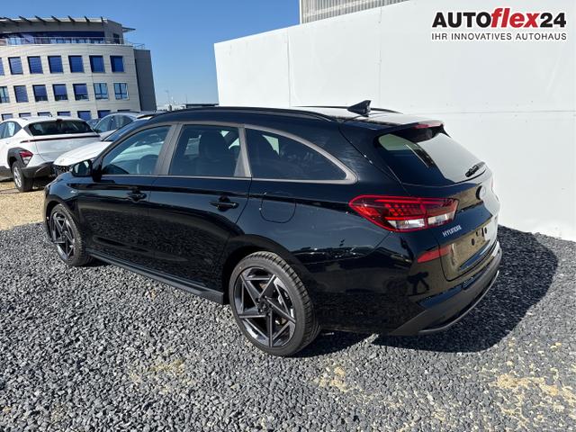 Hyundai / i30 / Schwarz / / / DCT N-LINE SHZ NAVI RFK