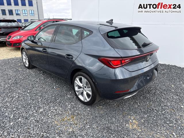 Seat / Leon / Grau / / / MATRIX NAVI AHK KESSY RFK SHZ PDC